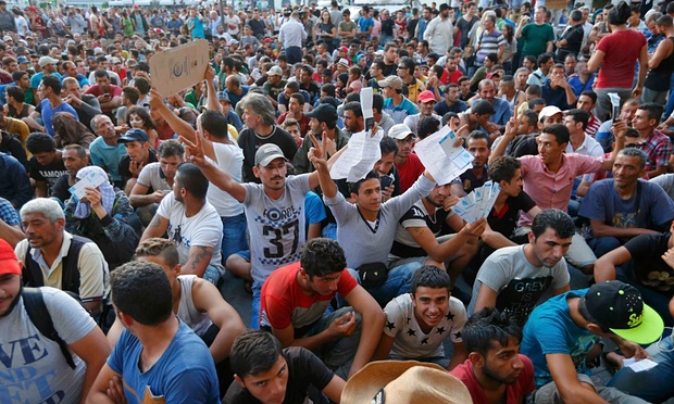 mostly-men-muslim-refugee.jpg